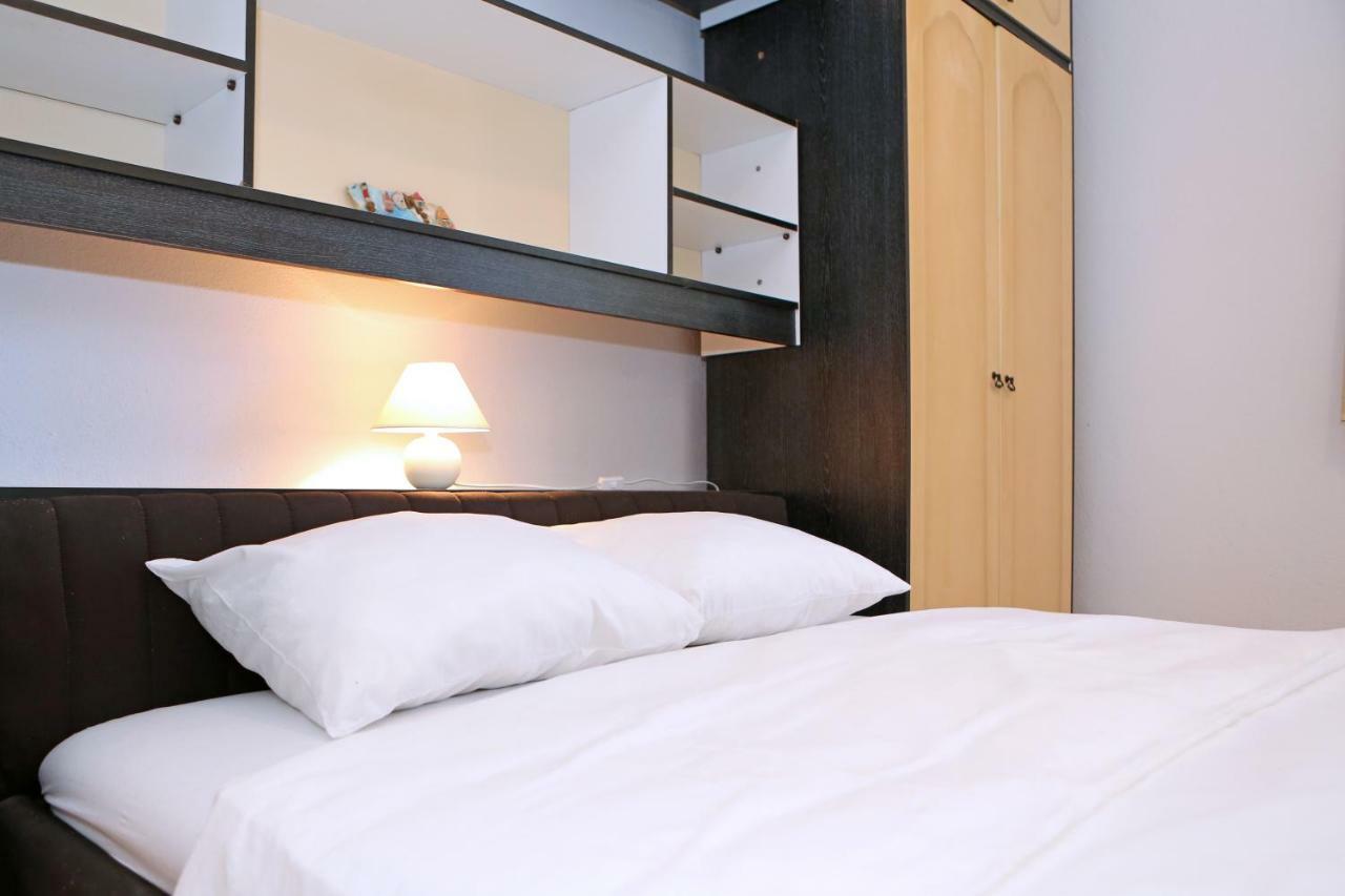 Apartman Charlie Vrsi Eksteriør billede